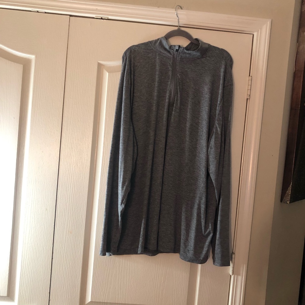 Men’s long sleeve zip sweat shirt
